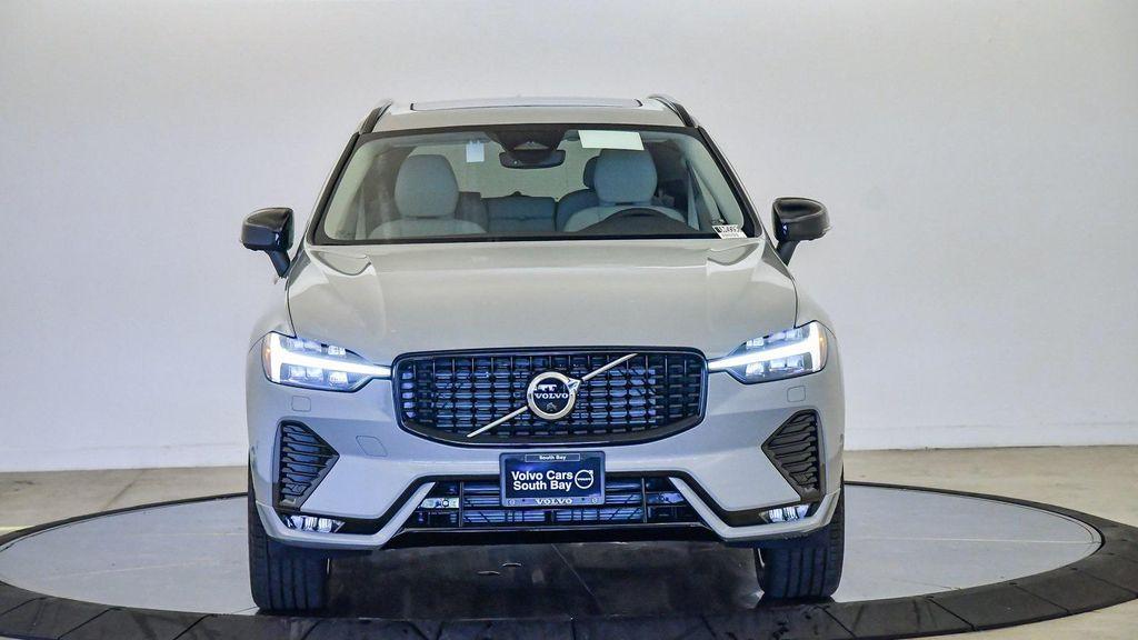 new 2025 Volvo XC60 car, priced at $55,360