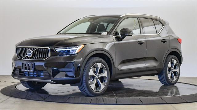 new 2025 Volvo XC40 car, priced at $46,035