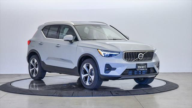 new 2025 Volvo XC40 car, priced at $48,315