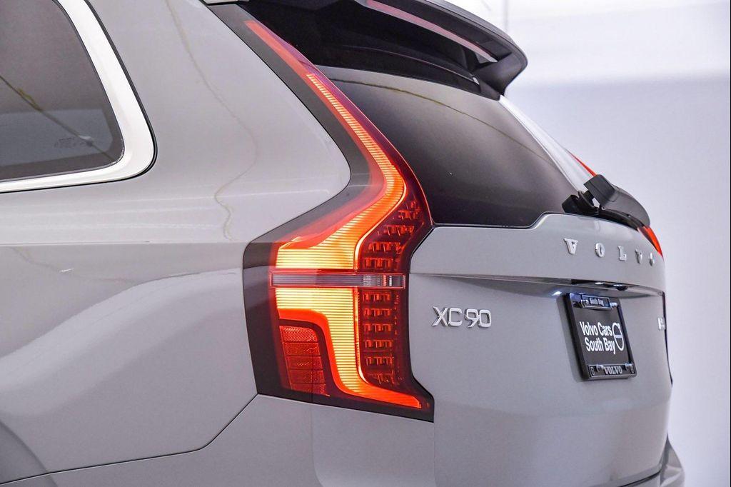 new 2026 Volvo XC90 car, priced at $68,535
