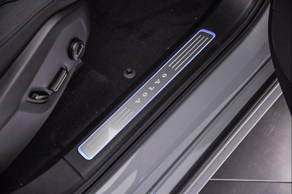new 2026 Volvo XC90 car, priced at $68,535