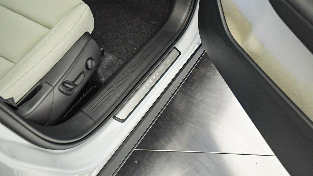 new 2026 Volvo XC40 car, priced at $51,400