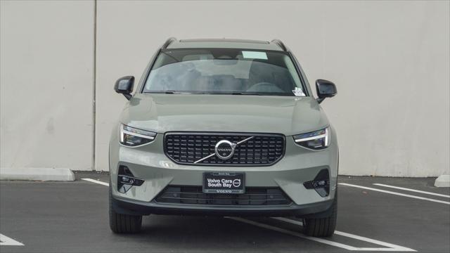 new 2024 Volvo XC40 car, priced at $50,055