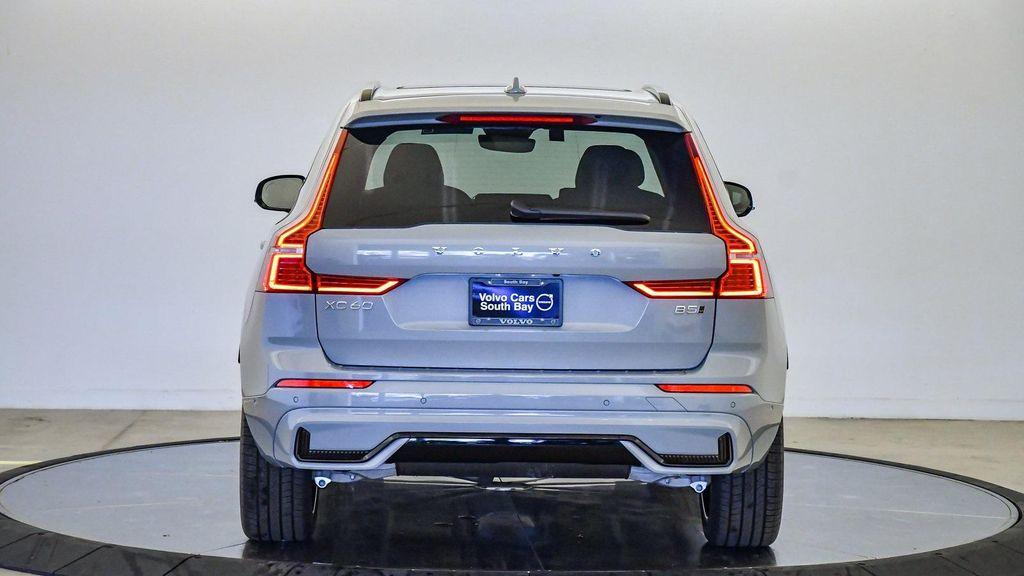 new 2025 Volvo XC60 car, priced at $60,660
