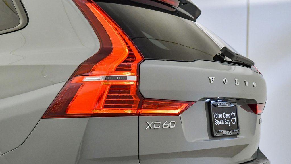 new 2025 Volvo XC60 car, priced at $60,660