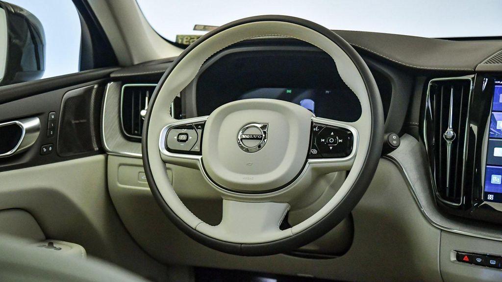 new 2025 Volvo XC60 car, priced at $60,660