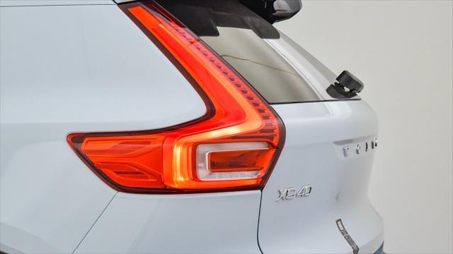 new 2025 Volvo XC40 car, priced at $50,025