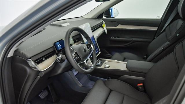new 2025 Volvo EX90 car, priced at $83,240