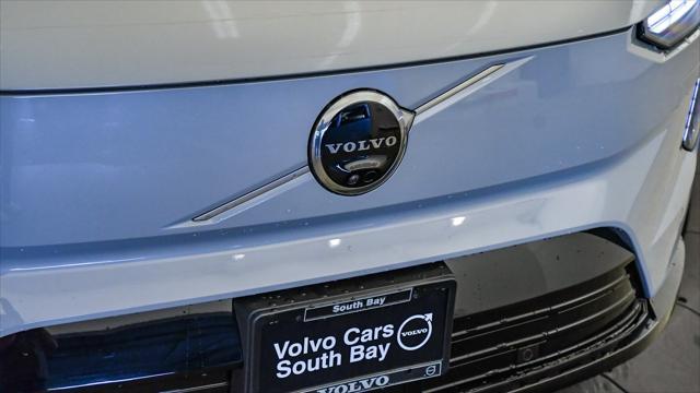 new 2025 Volvo EX90 car, priced at $83,240