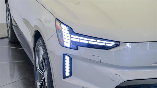 new 2025 Volvo EX90 car, priced at $90,735