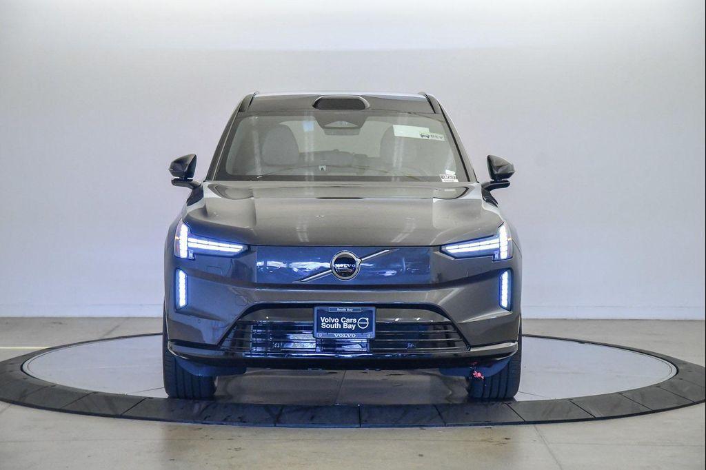 new 2025 Volvo EX90 car, priced at $86,290