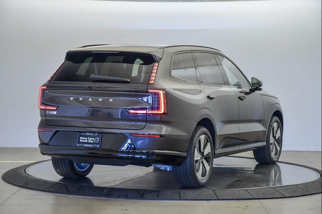 new 2025 Volvo EX90 car, priced at $86,290