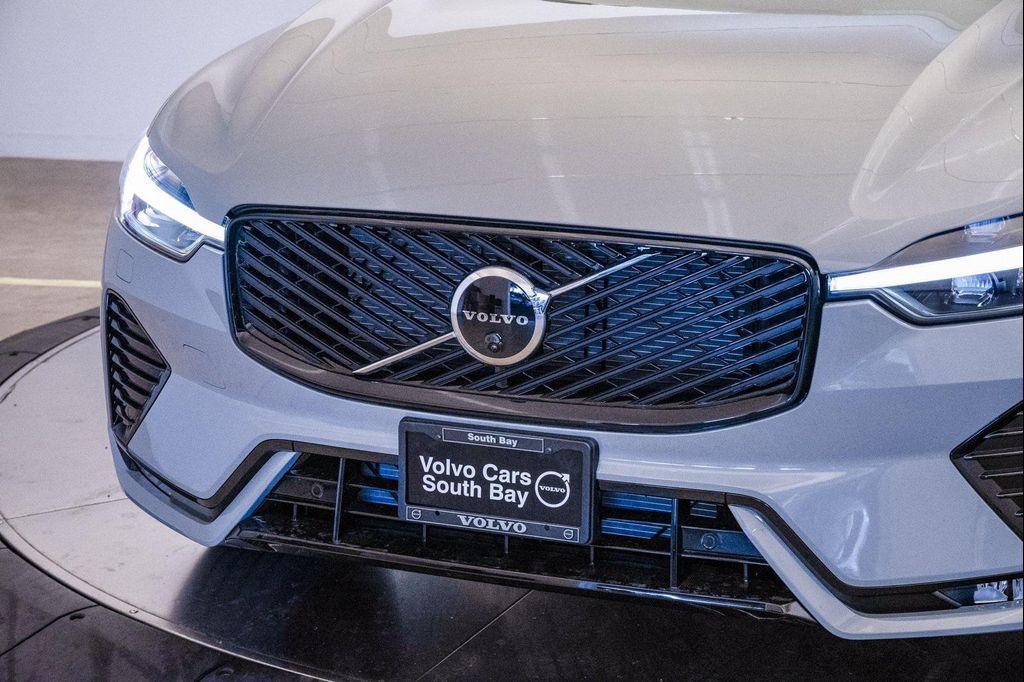new 2026 Volvo XC60 car, priced at $63,935