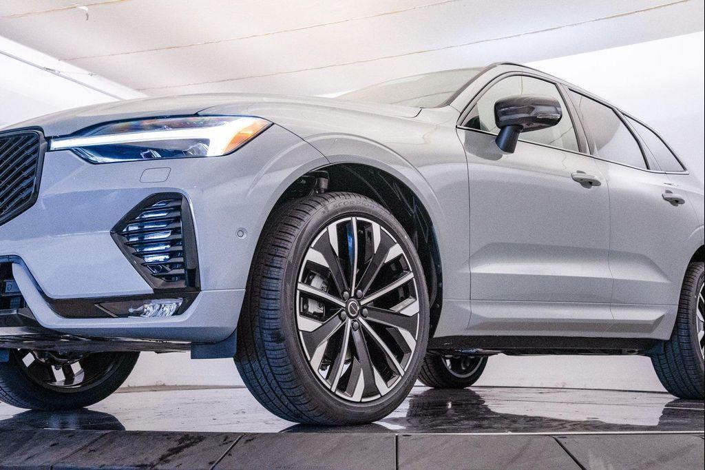 new 2026 Volvo XC60 car, priced at $63,935