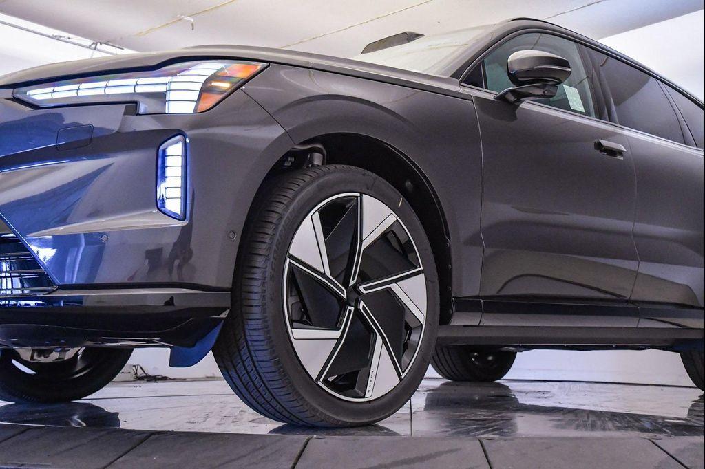 new 2025 Volvo EX90 car, priced at $87,390