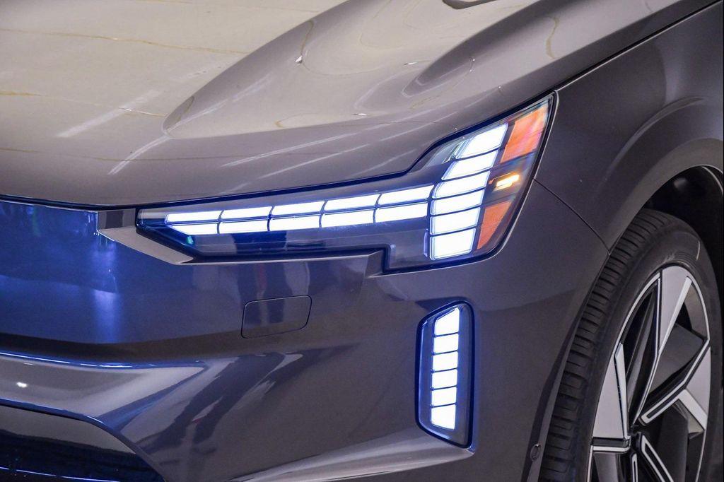 new 2025 Volvo EX90 car, priced at $87,390