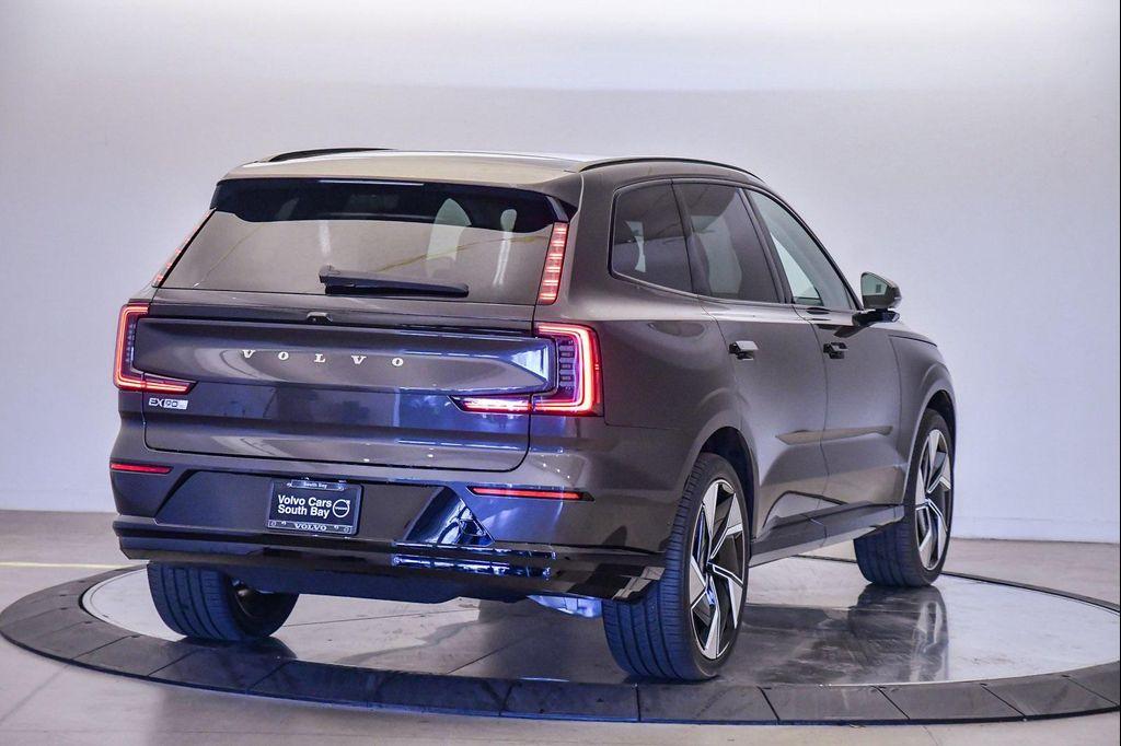 new 2025 Volvo EX90 car, priced at $87,390