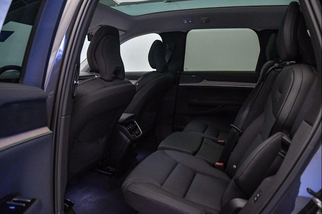 new 2025 Volvo EX90 car, priced at $87,390