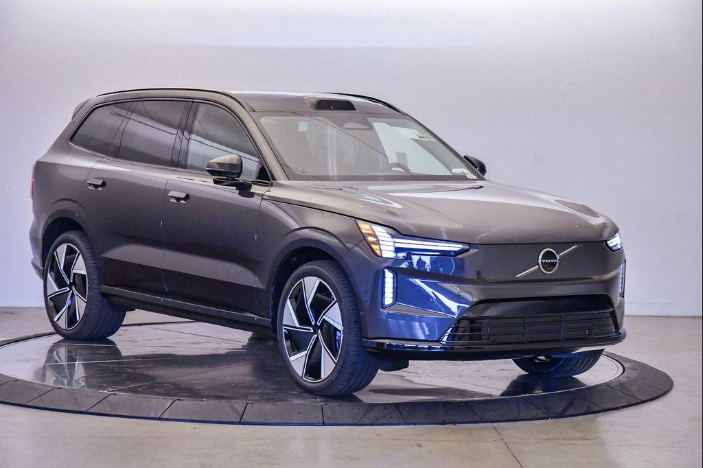 new 2025 Volvo EX90 car, priced at $87,390