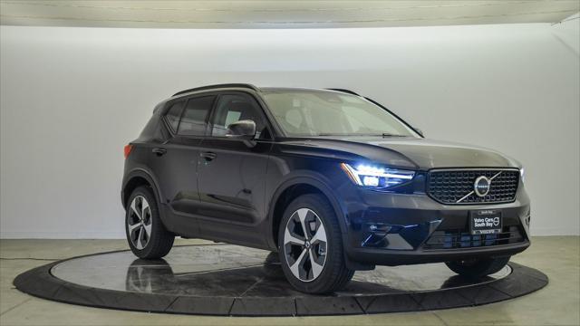 new 2025 Volvo XC40 car, priced at $48,315