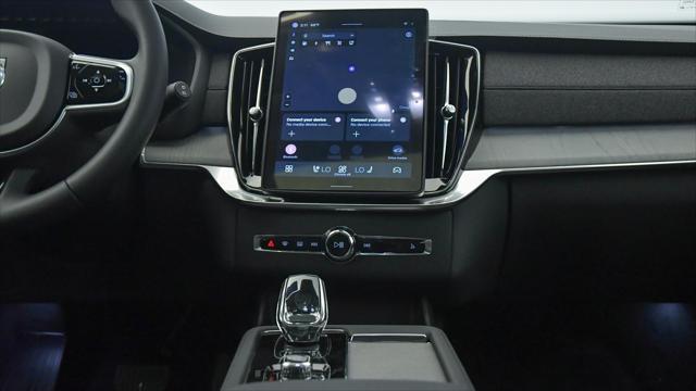 new 2025 Volvo XC90 Plug-In Hybrid car, priced at $82,405
