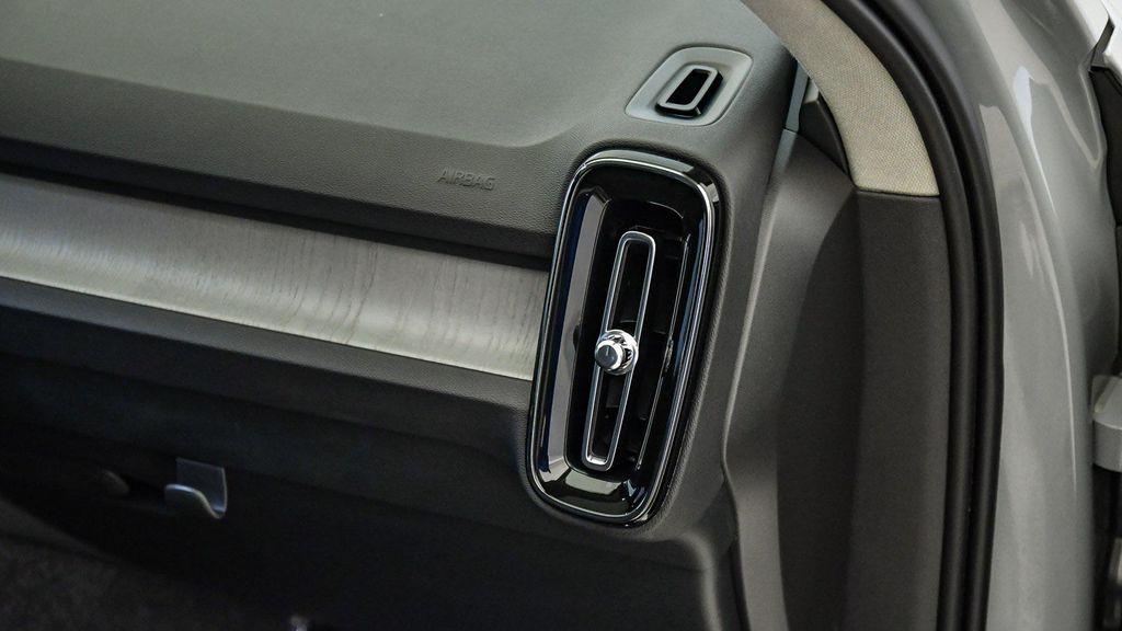 used 2025 Volvo XC40 car, priced at $35,246