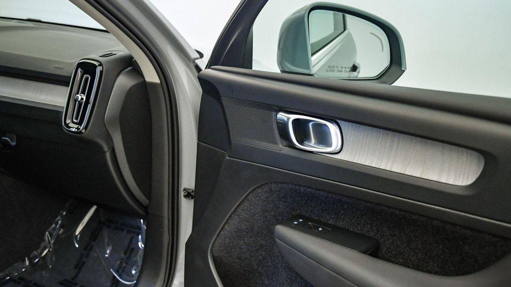 used 2025 Volvo XC40 car, priced at $35,246
