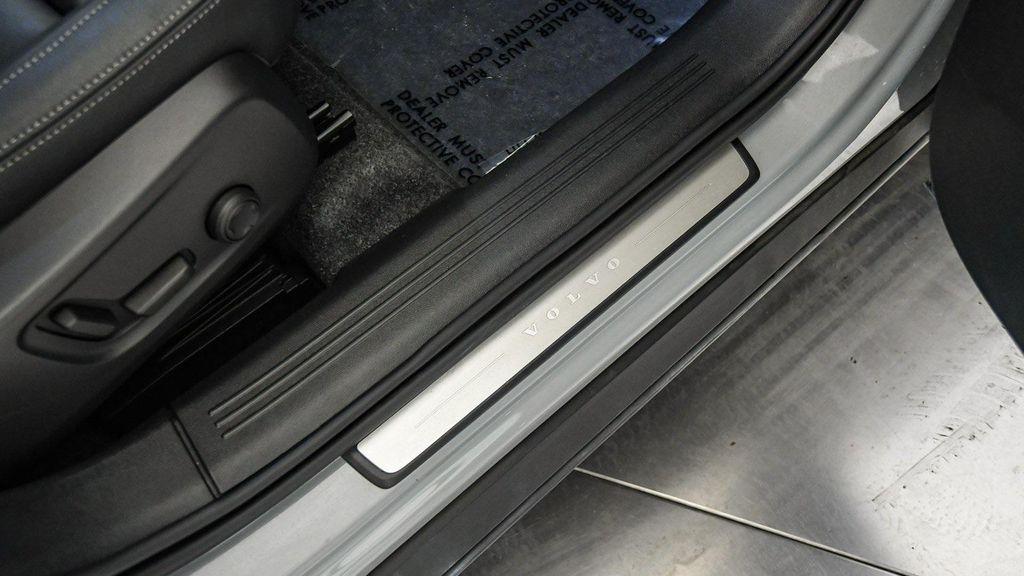 used 2025 Volvo XC40 car, priced at $35,246