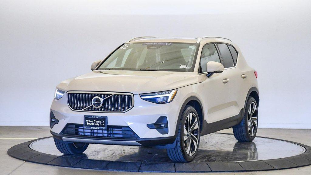 used 2025 Volvo XC40 car, priced at $49,575