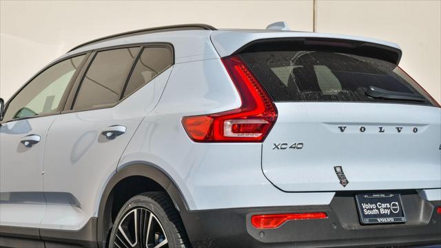 new 2025 Volvo XC40 car, priced at $55,400