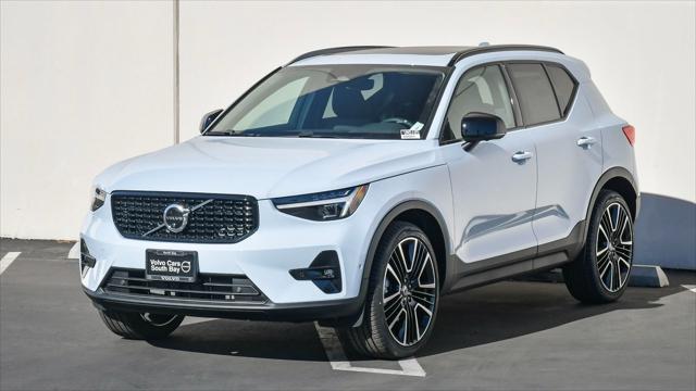 new 2025 Volvo XC40 car, priced at $55,400