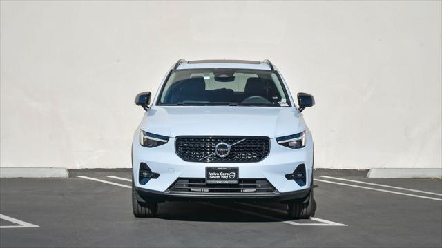 new 2025 Volvo XC40 car, priced at $55,400