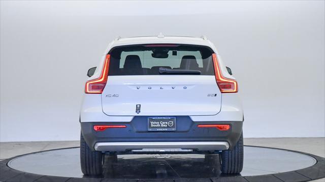 new 2025 Volvo XC40 car, priced at $45,215