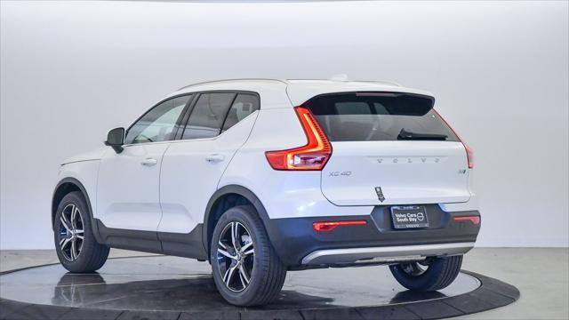 new 2025 Volvo XC40 car, priced at $45,215