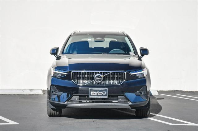 new 2025 Volvo XC40 car, priced at $50,825