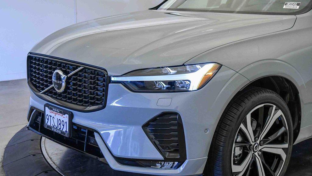 used 2025 Volvo XC60 car, priced at $64,250