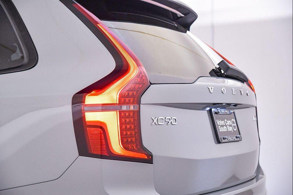 new 2026 Volvo XC90 car, priced at $75,535
