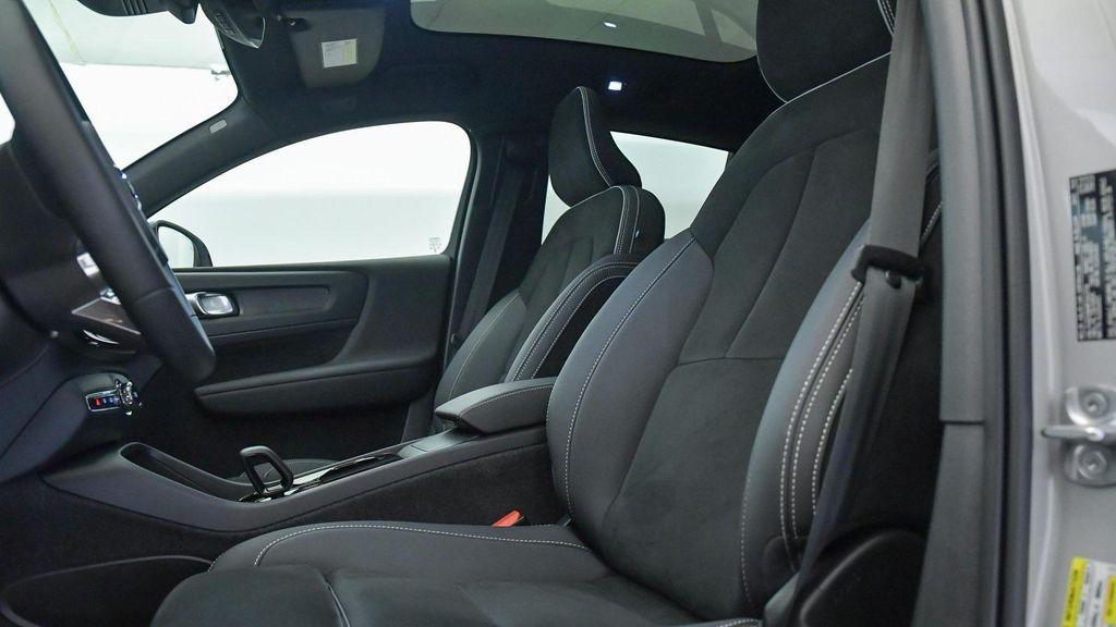 used 2023 Volvo C40 Recharge Pure Electric car, priced at $32,529