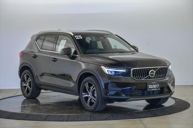used 2025 Volvo XC40 car, priced at $33,027