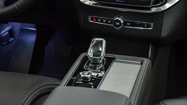 new 2025 Volvo XC90 Plug-In Hybrid car, priced at $82,405