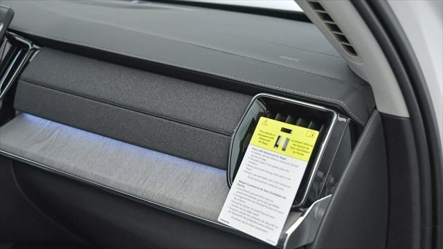 new 2025 Volvo XC90 Plug-In Hybrid car, priced at $82,405