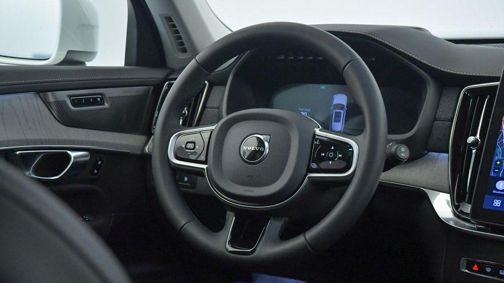 new 2025 Volvo XC90 Plug-In Hybrid car, priced at $82,405