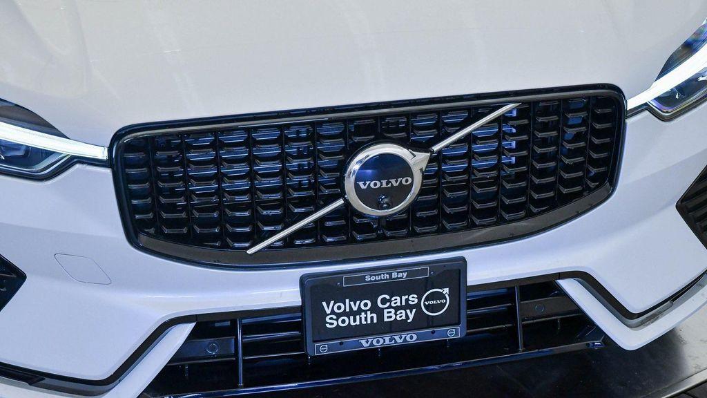 new 2025 Volvo XC60 Plug-In Hybrid car, priced at $66,260