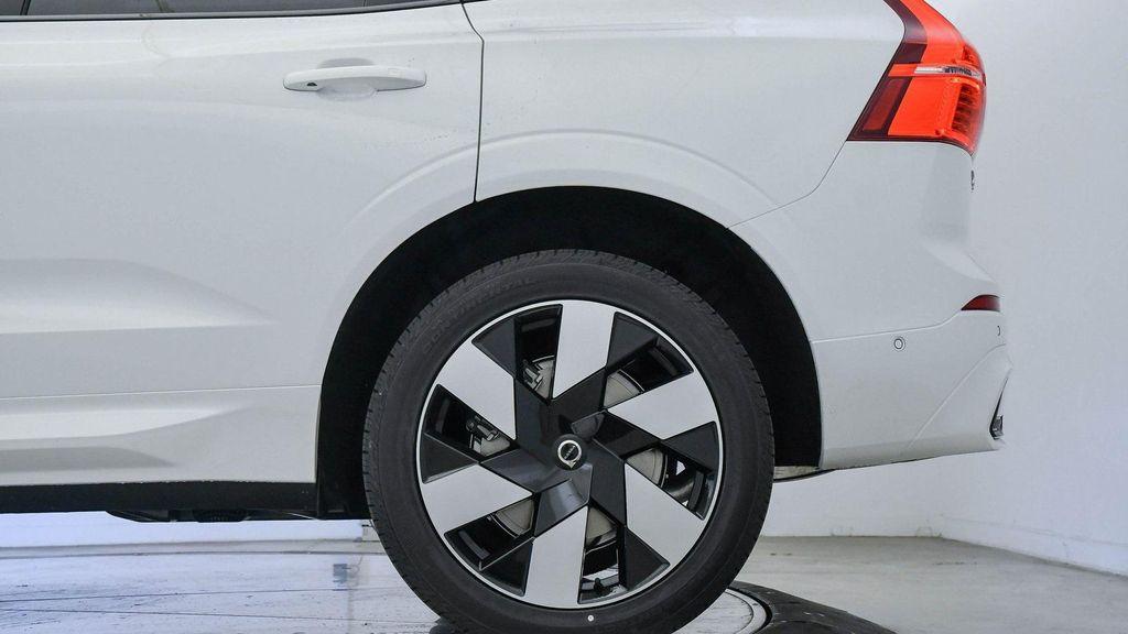 new 2025 Volvo XC60 Plug-In Hybrid car, priced at $66,260