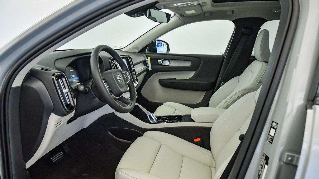 new 2026 Volvo XC40 car, priced at $50,150