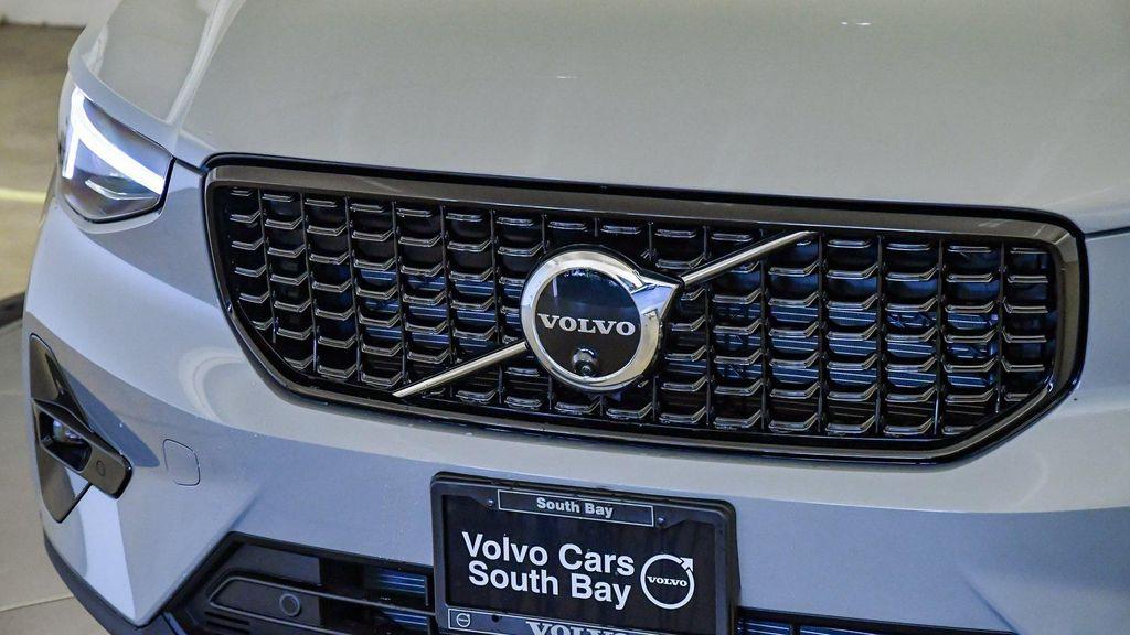 new 2026 Volvo XC40 car, priced at $50,150