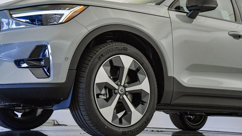 new 2026 Volvo XC40 car, priced at $50,150