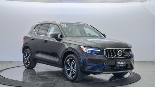 used 2025 Volvo XC40 car, priced at $37,999