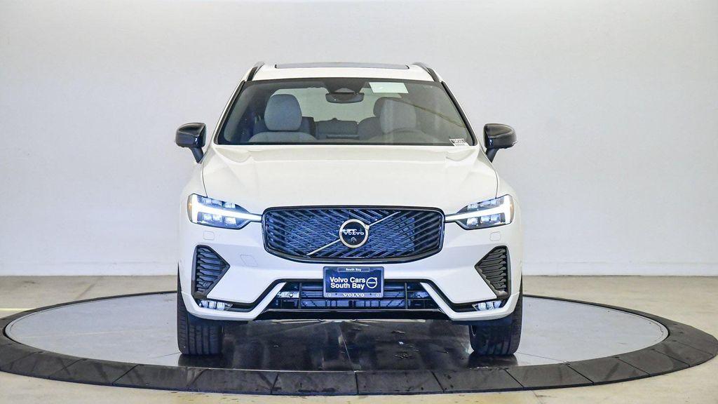 new 2026 Volvo XC60 car, priced at $57,985