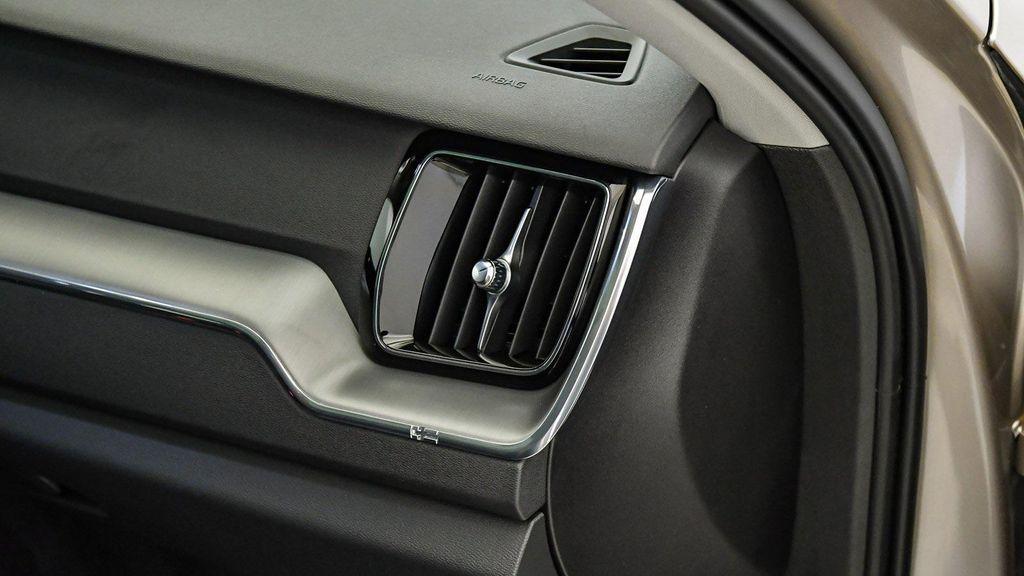 used 2025 Volvo XC60 car, priced at $39,799